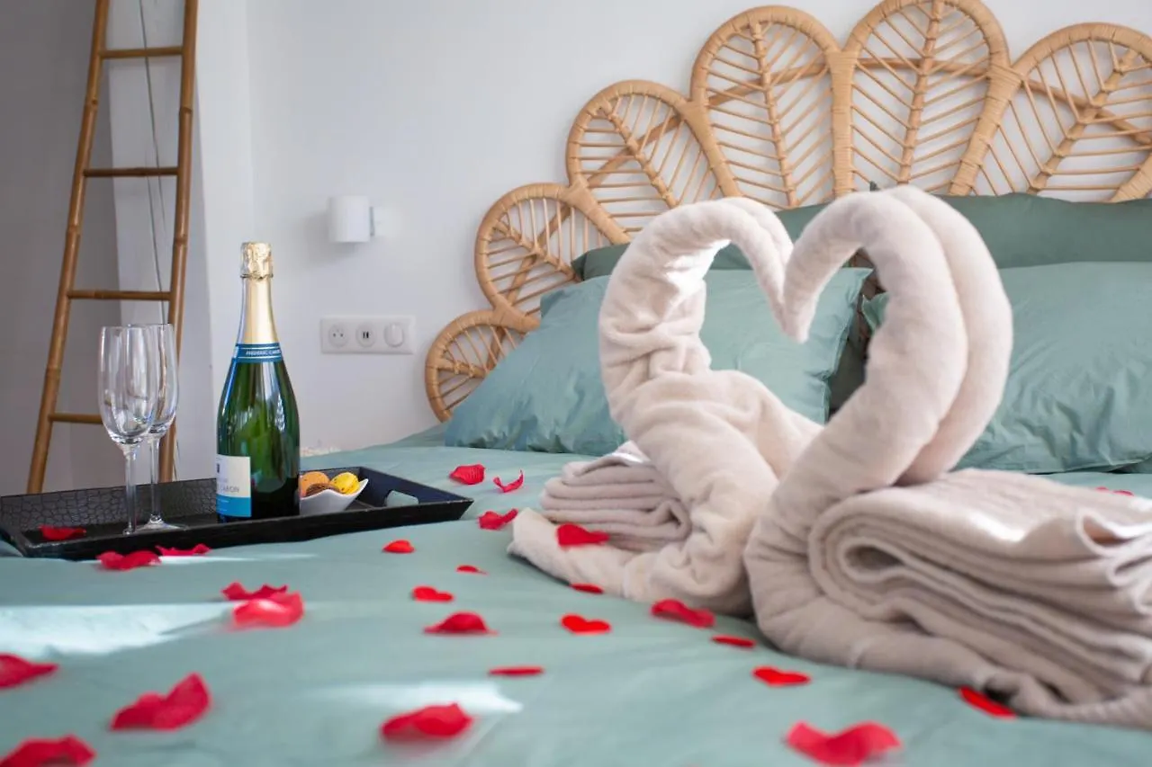 Lovina Chambre De Charme Avec Jaccuzi Velaux 0*,