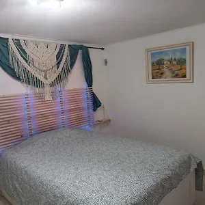 : Au Calme Appartement